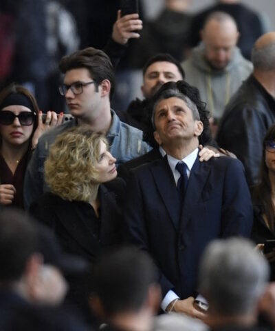 Ο Ραζβάν Λουτσέσκου στο λαϊκό προσκύνημα