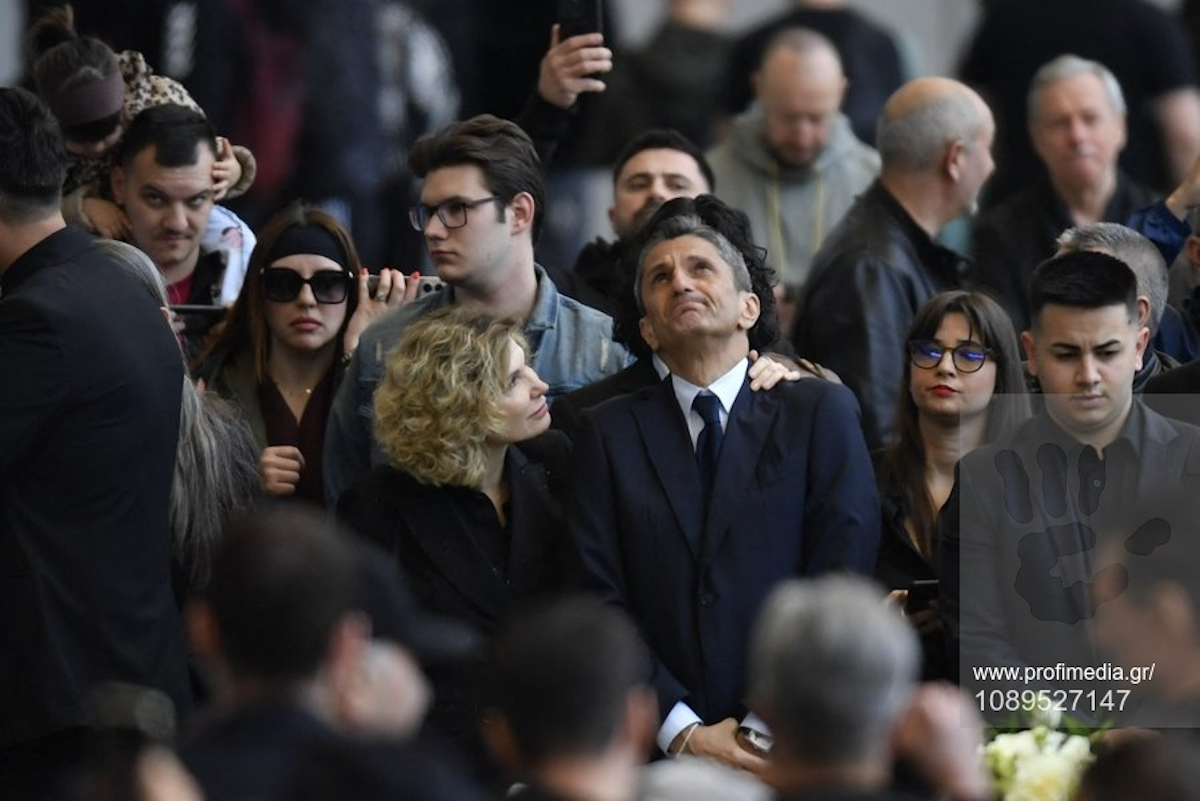 Ο Ραζβάν Λουτσέσκου στο λαϊκό προσκύνημα