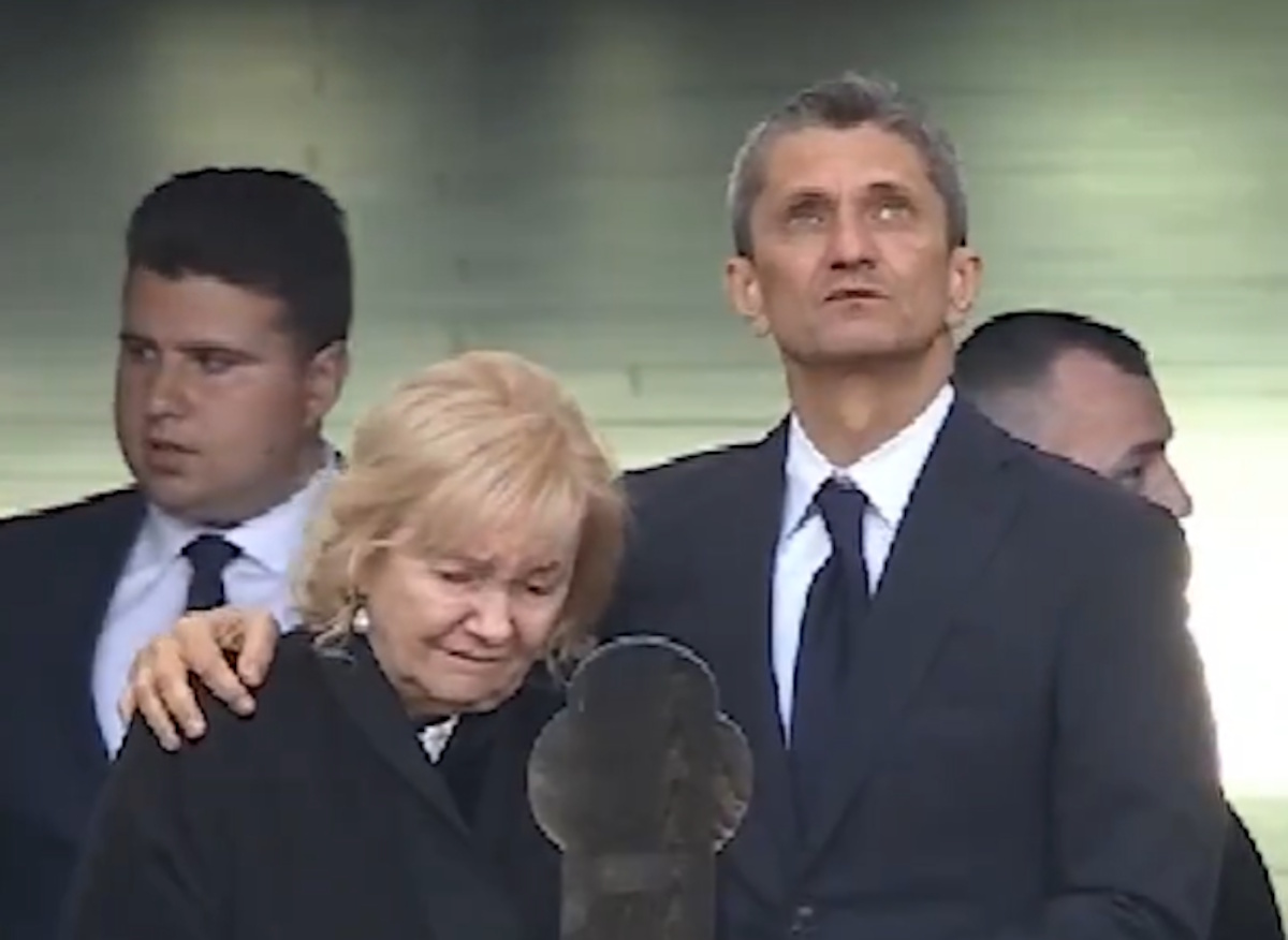 Ο Ραζβάν Λουτσέσκου