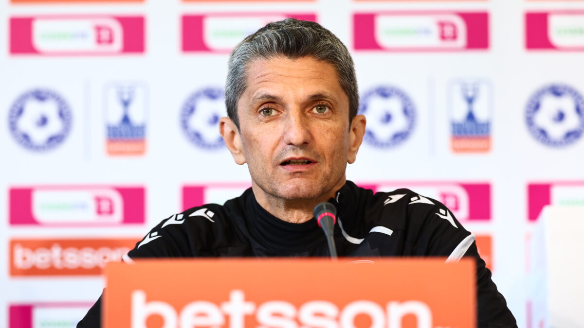 Ο Ραζβάν Λουτσέσκου