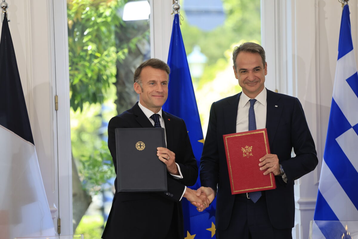 Αγκυρα για συμμαχία Ελλάδας και Γαλλίας: «Καμία στρατιωτική συνεργασία κατά της Τουρκίας δεν θα πετύχει»