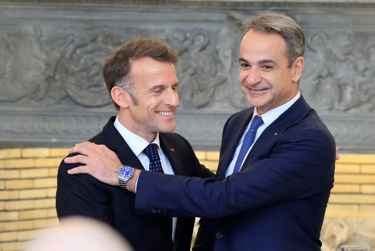 macron-mitsotakis-maximou13