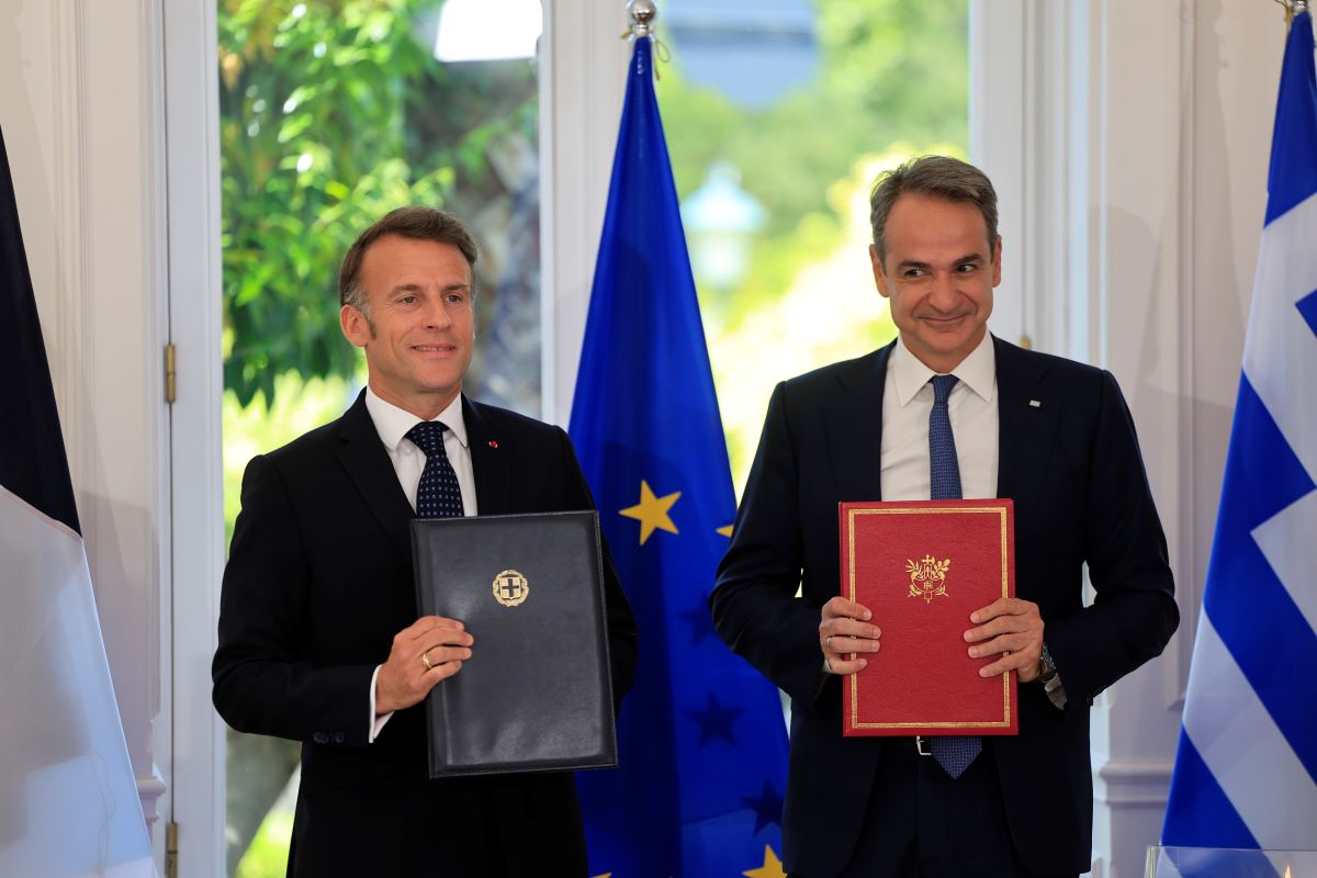 macron-mitsotakis-maximou4