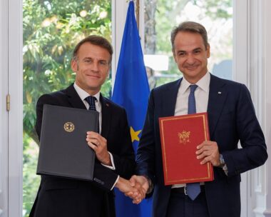 Ο Εμανουέλ Μακρόν και ο Κυριάκος Μητσοτάκης