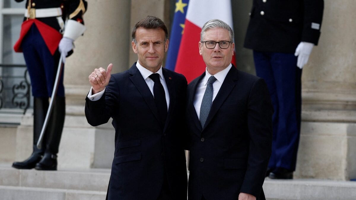 Ο Εμανουέλ Μακρόν και ο Κιρ Στάρμερ