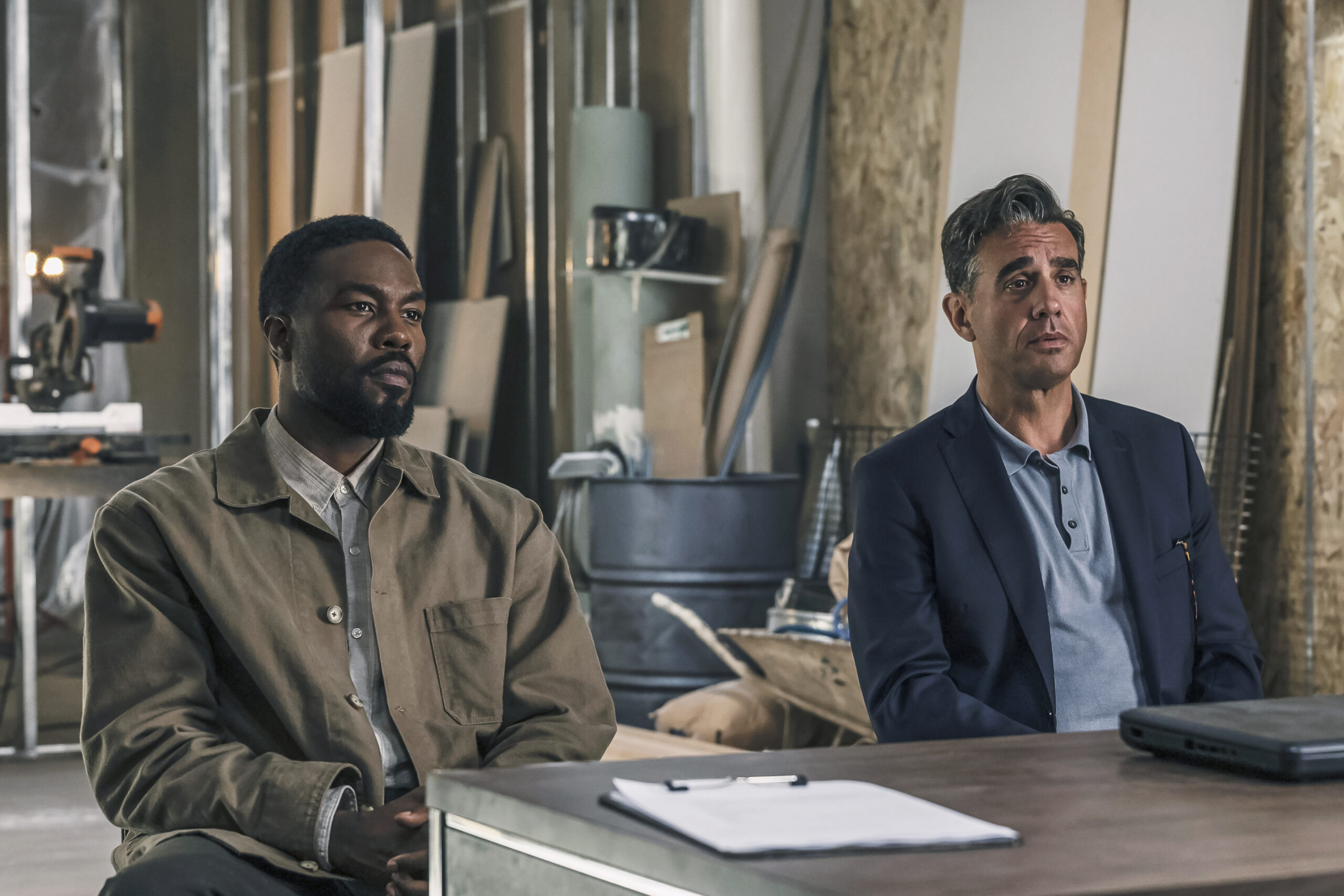 MAN ON FIRE. (L to R) Yahya Abdul-Mateen II as John Creasy and Bobby Canavale as Paul Rayburn in Episode 101 of Man on Fire. Cr. Juan Rosas