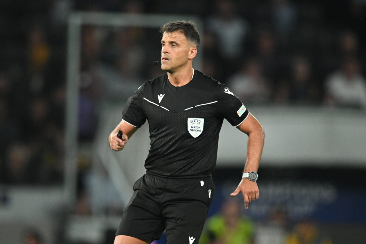 O Ισπανός elite διαιτητής Ζεσούς Χιλ Μανθάνο