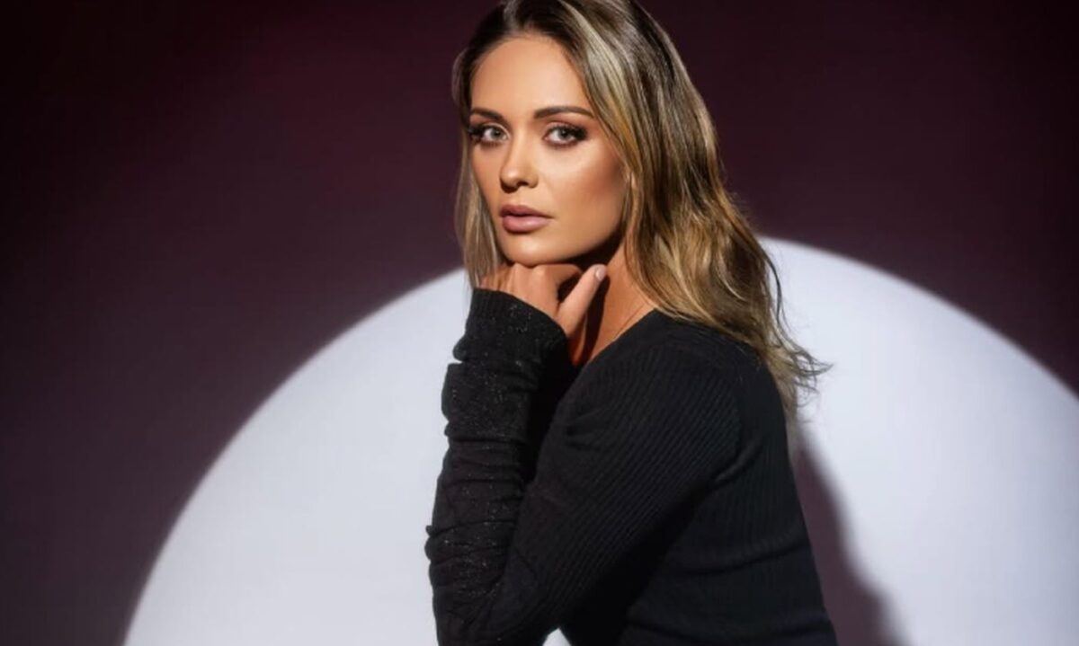 Η influencer Μάρα Φλάβια Αραούχο