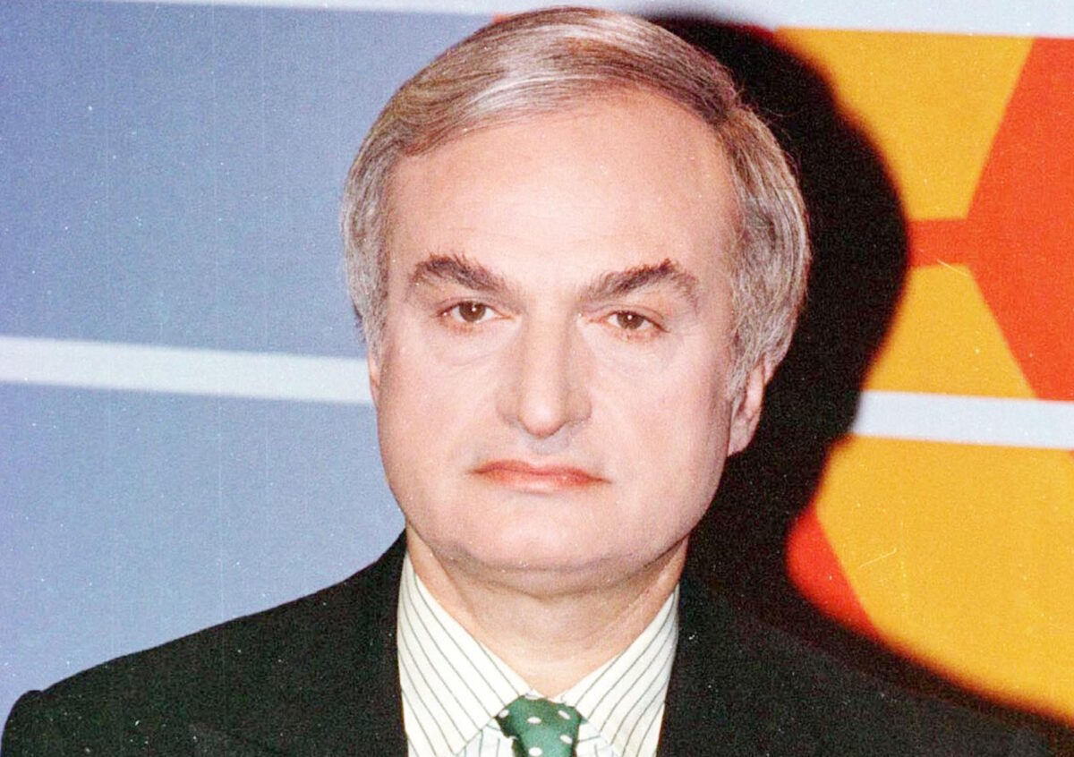 Μανώλης Μαυρομμάτης