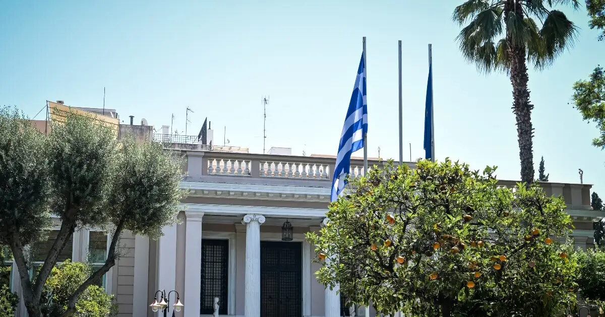 Κυβέρνηση σε ΠΑΣΟΚ: Δεν ευθυνόμαστε που ο κύριος Ανδρουλάκης πήγε στη Βαρκελώνη για σέλφι και βιντεάκι στα social media χωρίς να κάνει ομιλία