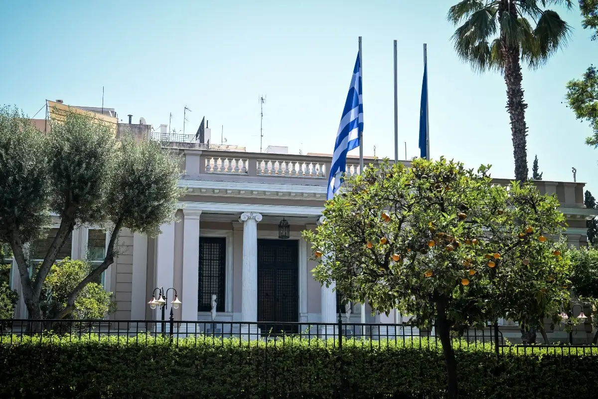 Κυβέρνηση σε ΠΑΣΟΚ: Δεν ευθυνόμαστε που ο κύριος Ανδρουλάκης πήγε στη Βαρκελώνη για σέλφι και βιντεάκι στα social media χωρίς να κάνει ομιλία