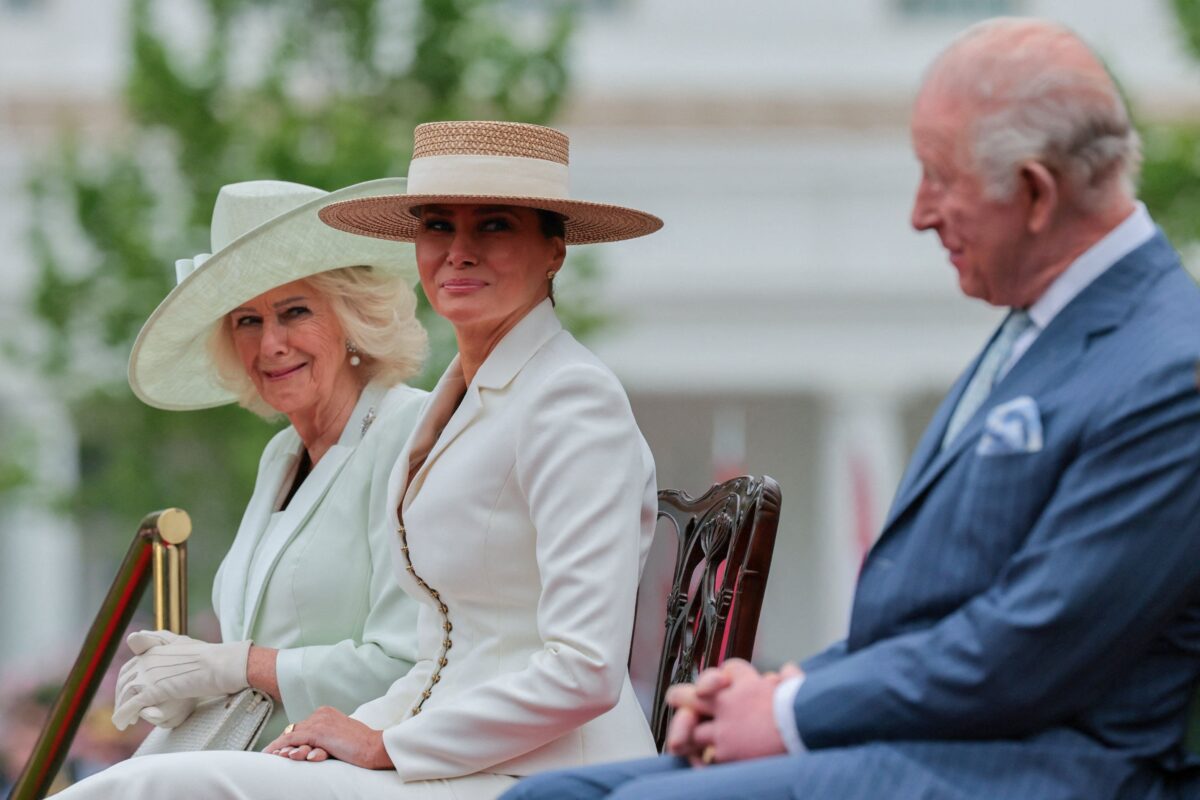 Μελάνια, Καμίλα και Κάρολος