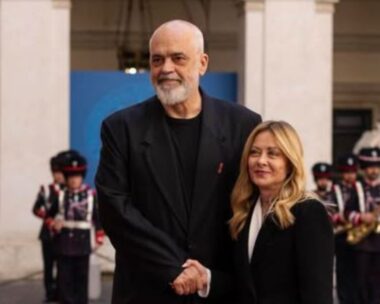 Τζόρτζια Μελόνι και Έντι Ράμα