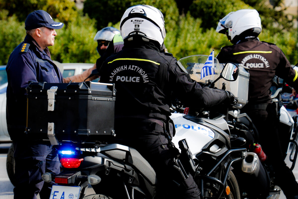 Θεσσαλονίκη: Οδηγός μηχανής έτρεχε με 100 χλμ πάνω από το όριο - Του επιβλήθηκε πρόστιμο 7.000 ευρώ