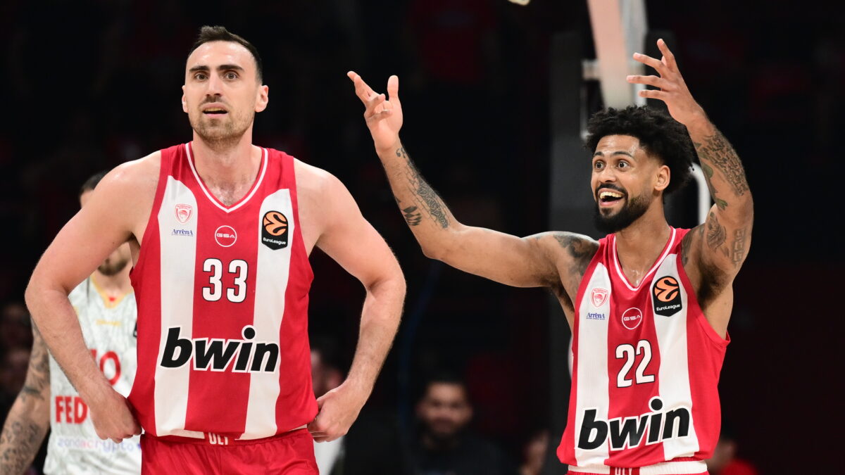 Ο Μιλουτίνοφ και ο Ντόρσεϊ στο ΣΕΦ