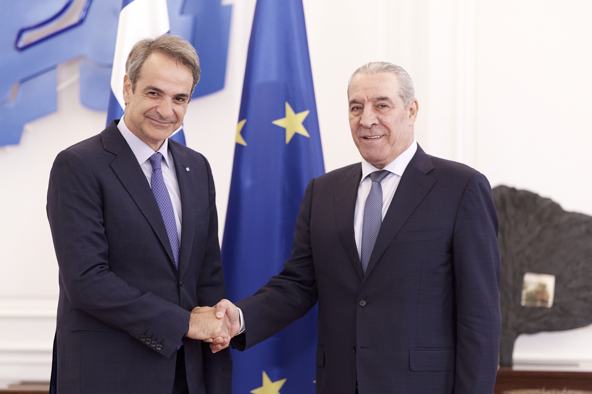 Οι εξελίξεις με τα Στενά του Ορμούζ στη συνάντηση Μητσοτάκη με τον αντιπρόεδρο της Παλαιστινιακής Αρχής