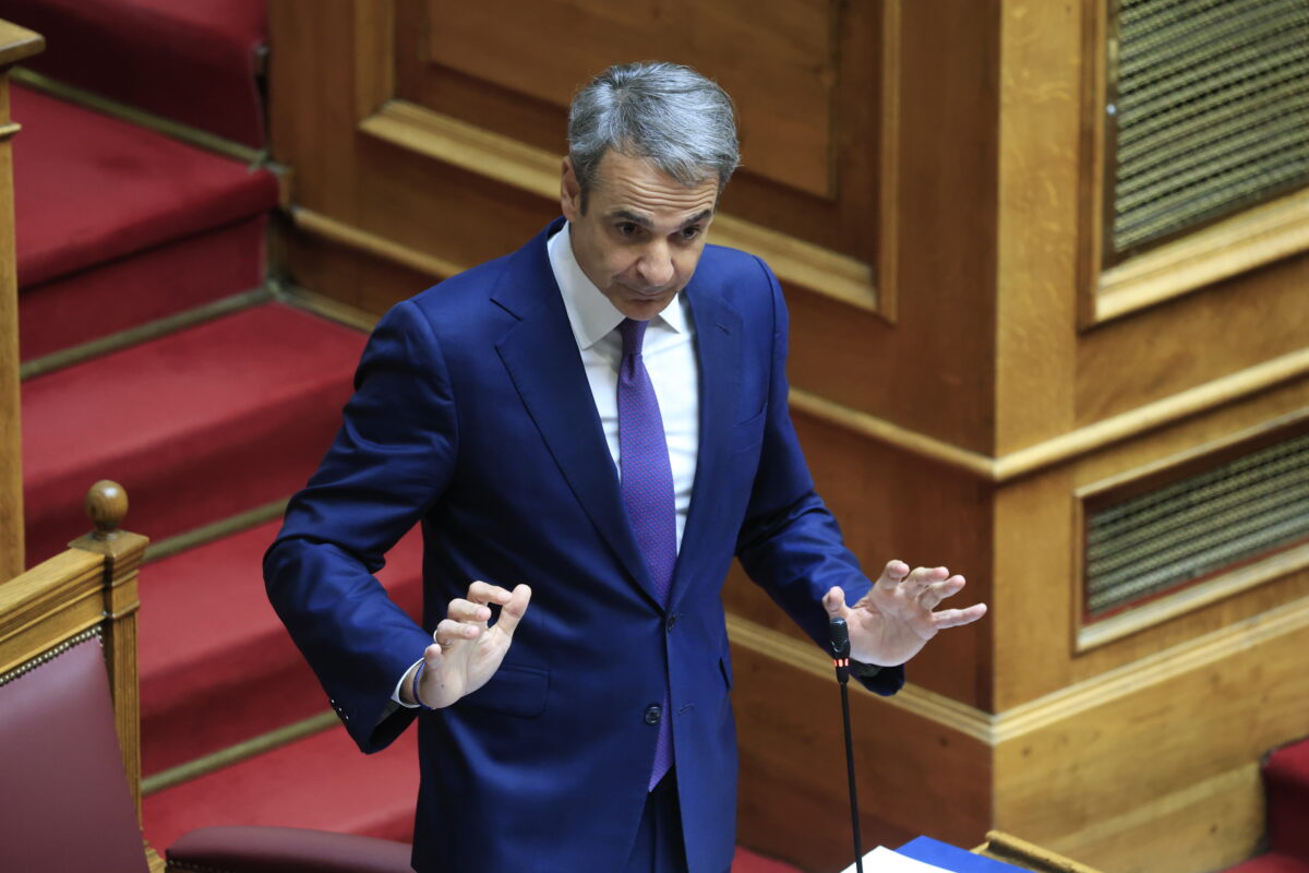 Οι προτάσεις Μητσοτάκη για τη Συνταγματική Αναθεώρηση: Από την τεχνητή νοημοσύνη και το άρθρο 16 έως τον εκλογικό νόμο