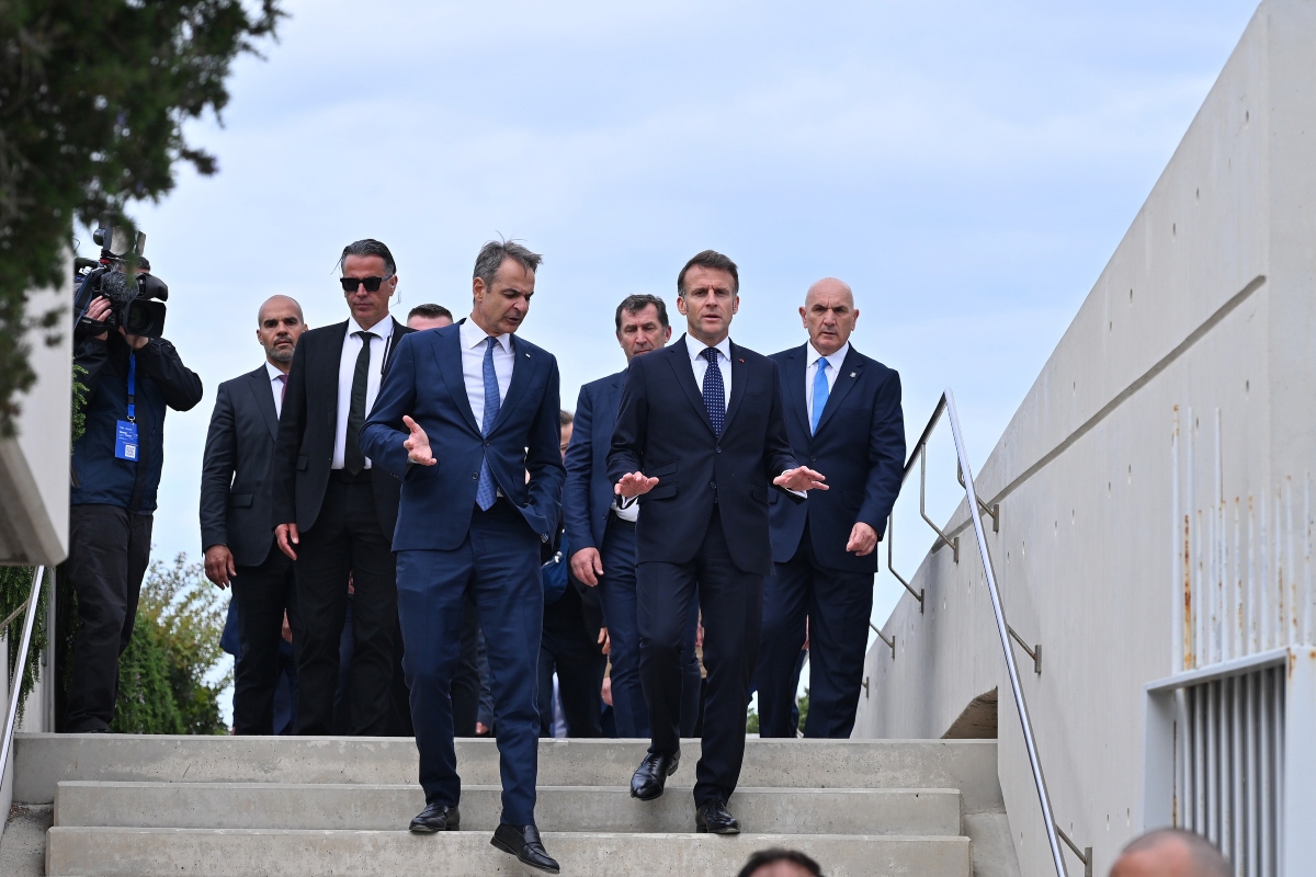 Κοινό μέτωπο Μακρόν - Μητσοτάκη: Ζητούν καθυστέρηση στην αποπληρωμή του χρέους της περιόδου Covid και νέα ευρωομόλογα