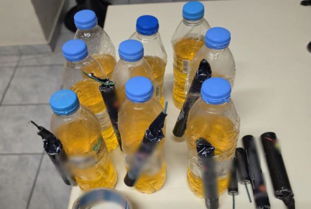 Συλλήψεις για βόμβες μολότοφ στην Αττική