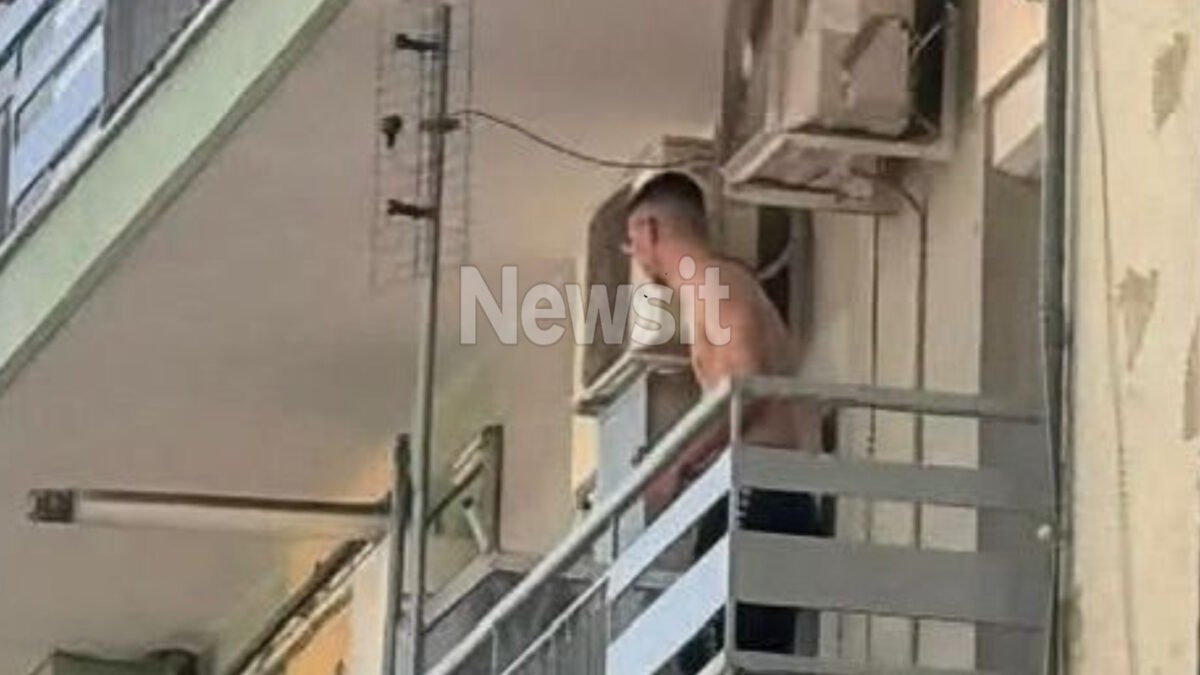 Φοιτητής απειλεί να πέσει από τον 3ο όροφο πολυκατοικίας