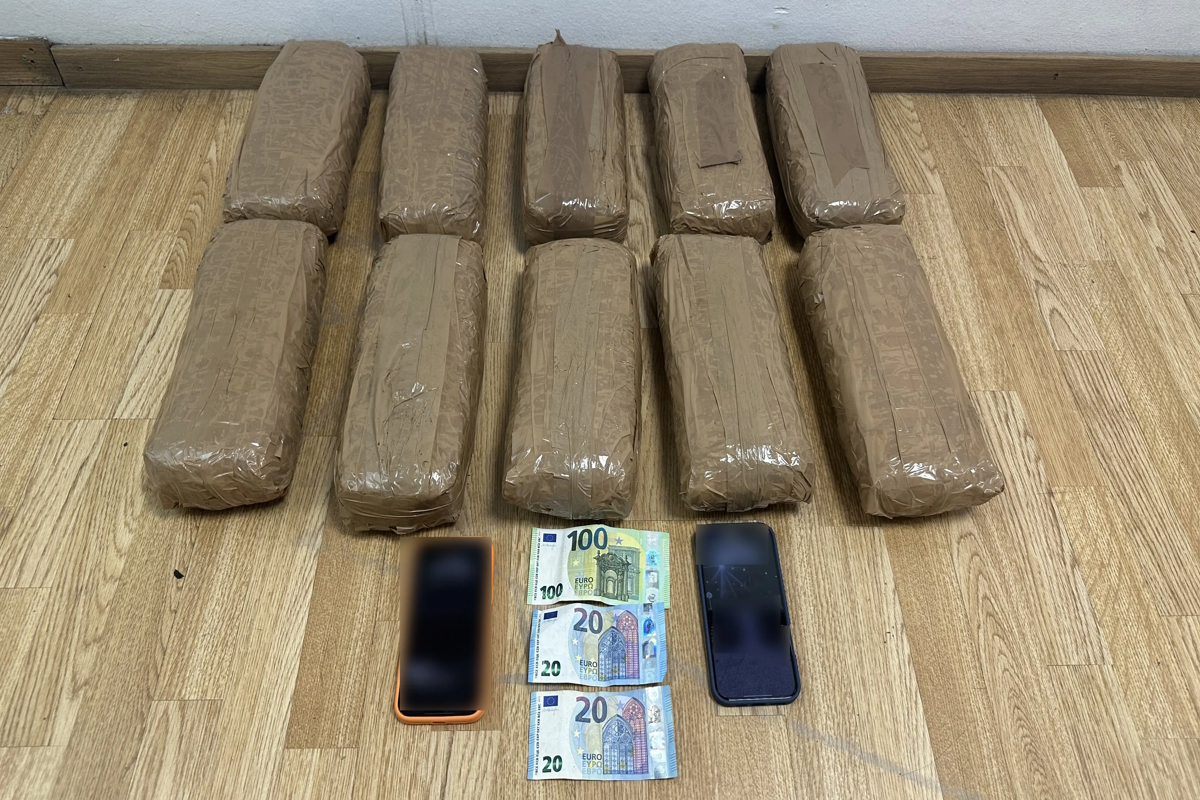 Αγιος Παντελεήμονας: Δύο συλλήψεις για κύκλωμα ναρκωτικών της αλβανικής μαφίας, ο «εγκέφαλος» έδινε εντολές από το κελί