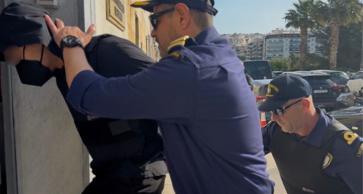 Ο 20χρονος στο Ναυτοδικείο