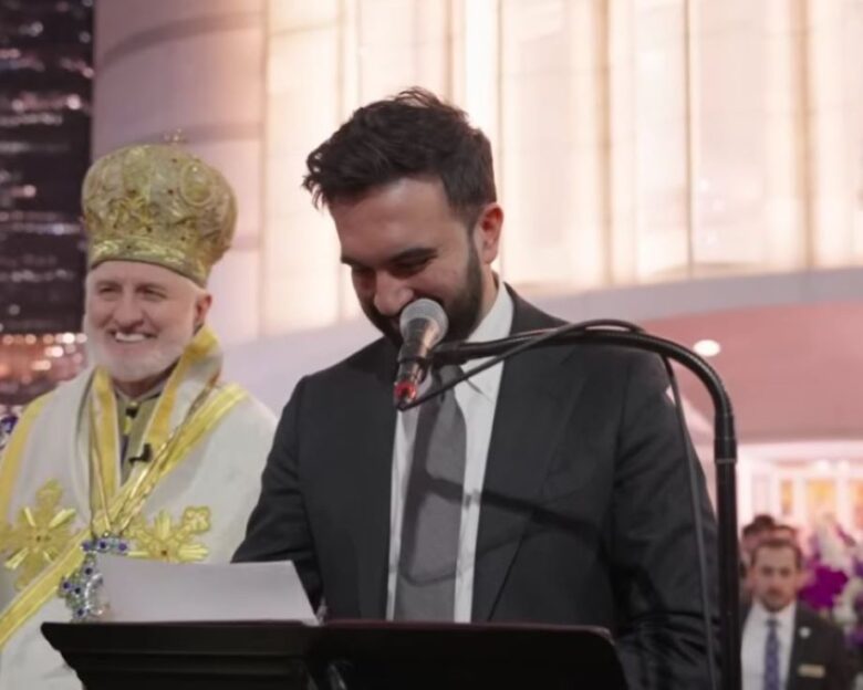 Ο δήμαρχος της Νέας Υόρκης Ζοράν Μαμντάνι και ο Αρχιεπίσκοπος Βορείου Αμερικής Ελπιδοφόρος