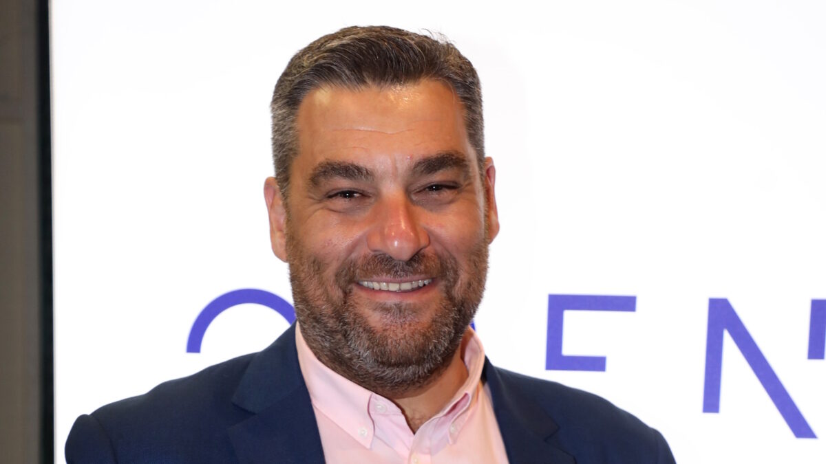 Μάνος Νιφλής