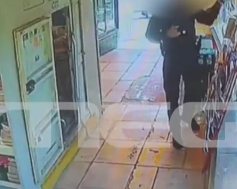 Βίντεο ντοκουμέντο από την εισβολή του άνδρα στο Γενικό Κρατικό Νίκαιας