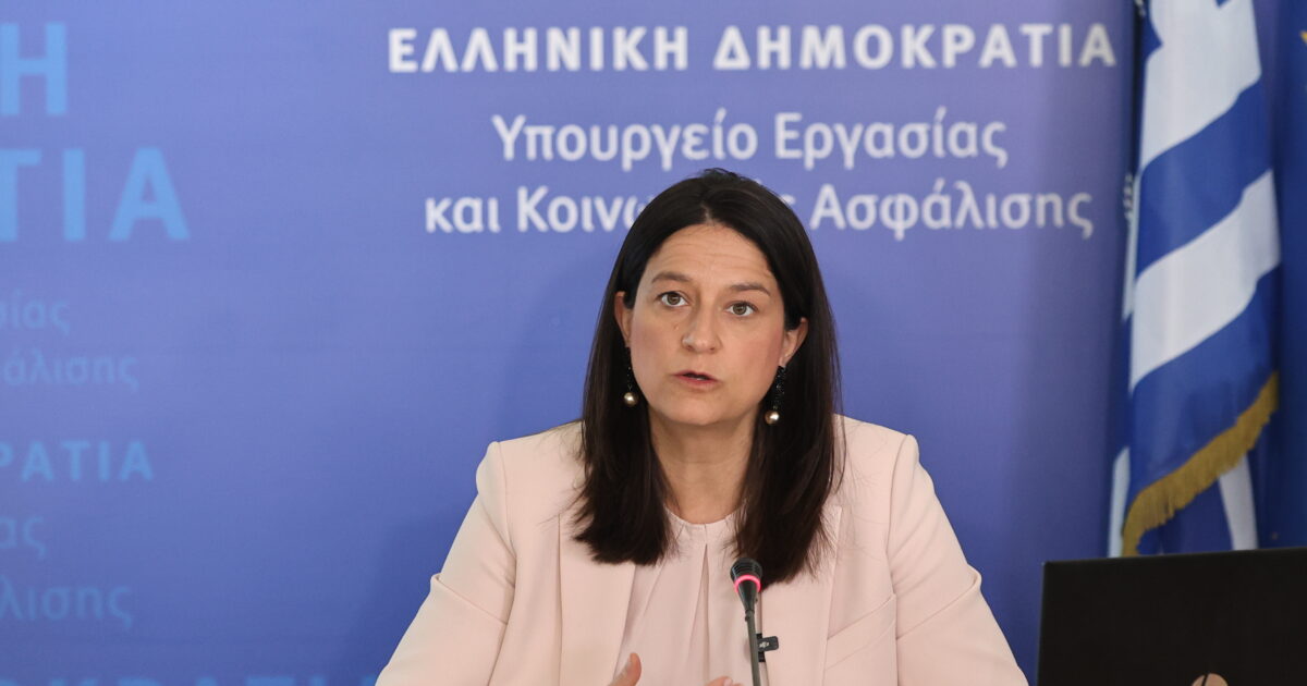 Επικοινωνία Κεραμέως με τον τραυματία εργαζόμενο του ΕΦΚΑ μετά την επίθεση στον Κεραμεικό: «Η στήριξή μας θα είναι ολόπλευρη»