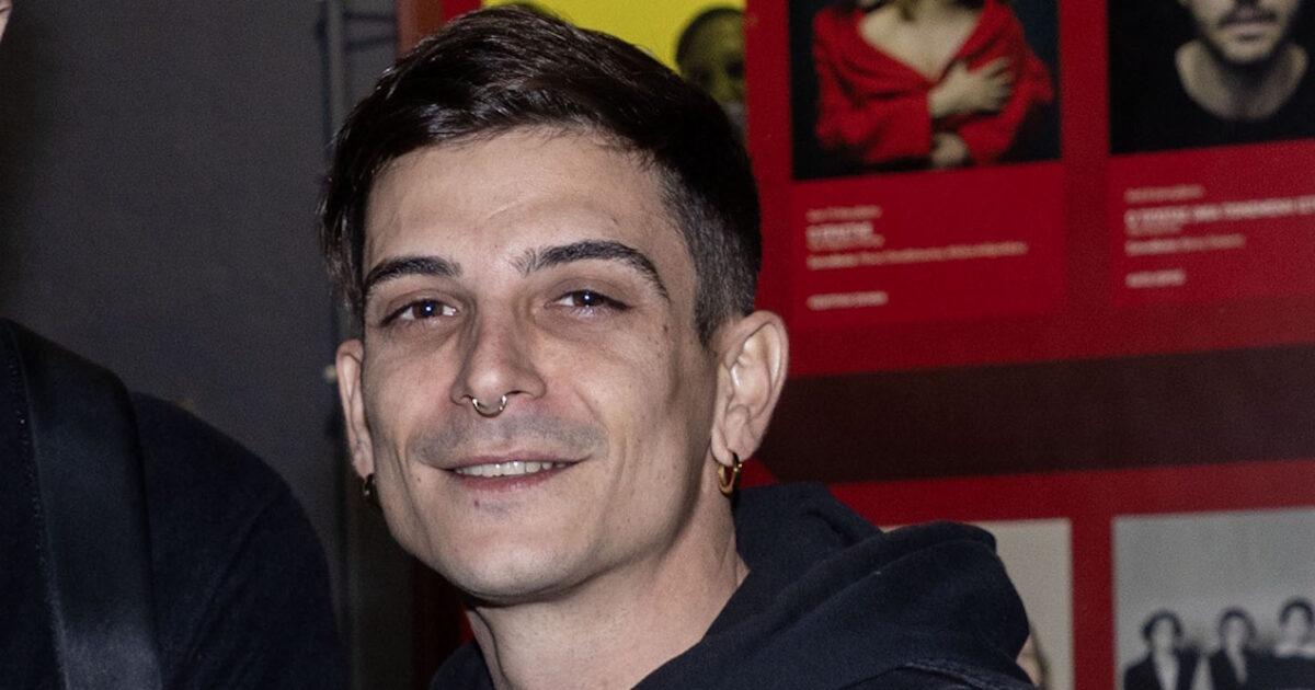Νικολάκης Ζεγκίνογλου: Η γιαγιά μου ήταν πολύ θρήσκα, μια φορά με πήρε στην εκκλησία και είπαν «πάρτε τον πίσω»