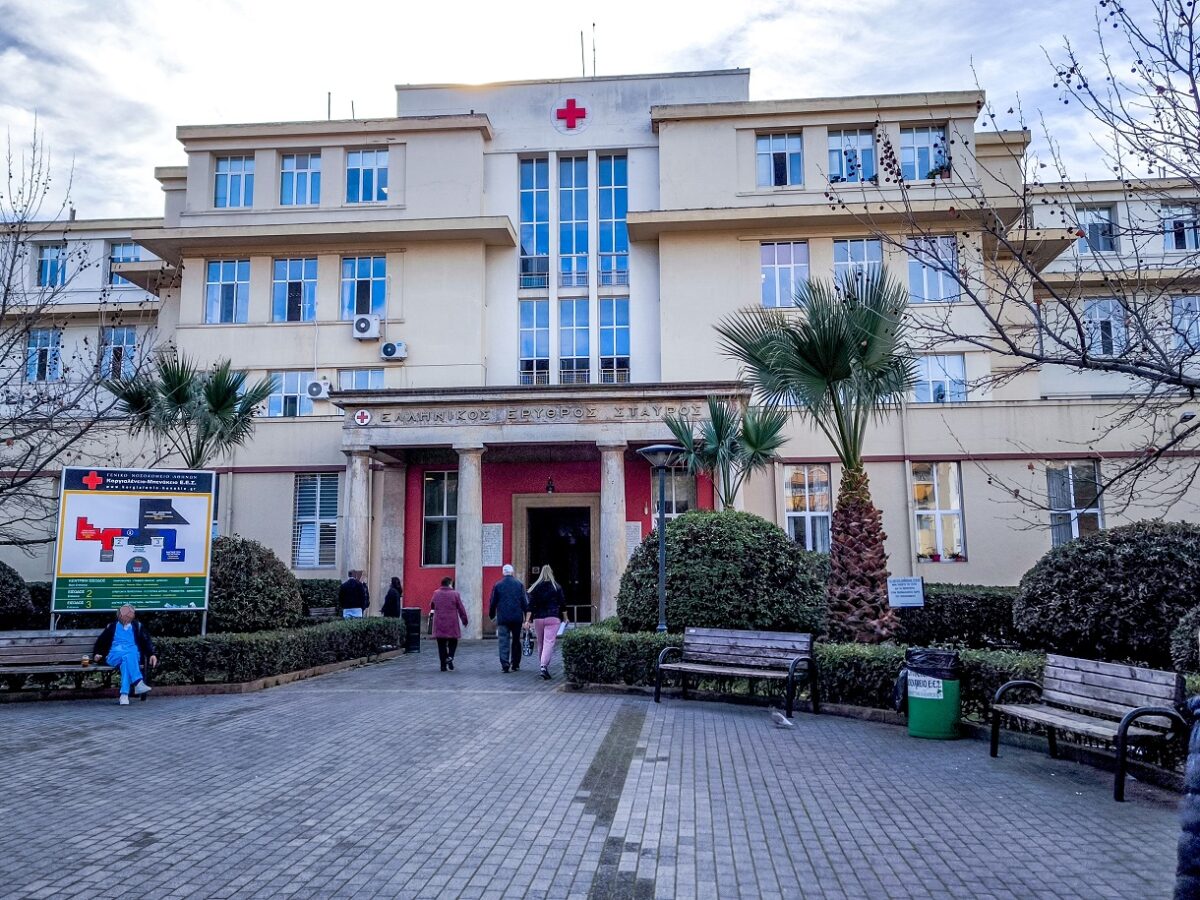 Εξιτήριο για τις 4 γυναίκες που τραυμάτισε ο 89χρονος στο Εφετείο - Εξακολουθεί να νοσηλεύεται ο υπάλληλος του ΕΦΚΑ