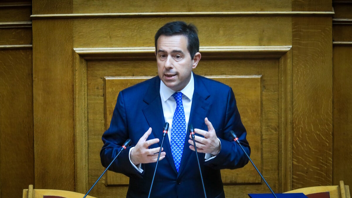 Νότης Μηταράκης