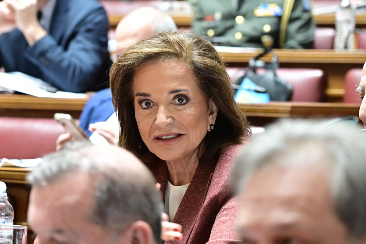 Ντόρα Μπακογιάννη: «Δεν καταλαβαίνω ποια θα είναι η προοπτική του μέλλοντος για τον κ. Σαμαρά»