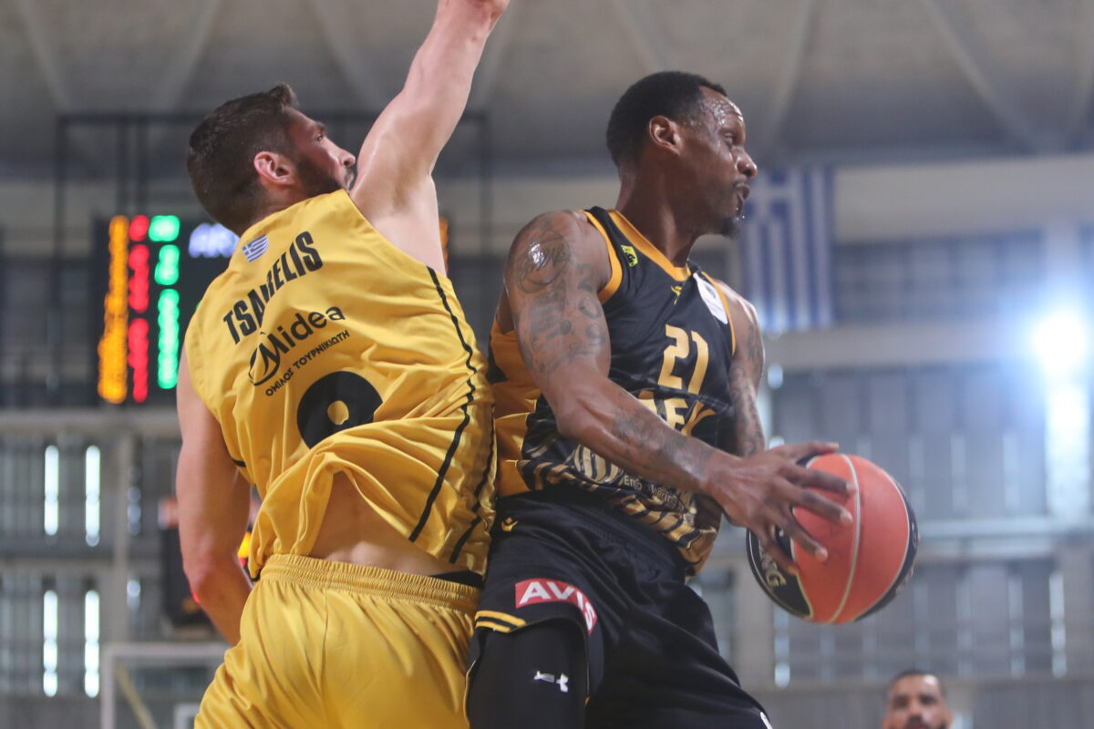 GBL: Τα «ζευγάρια» στα πλέι οφ