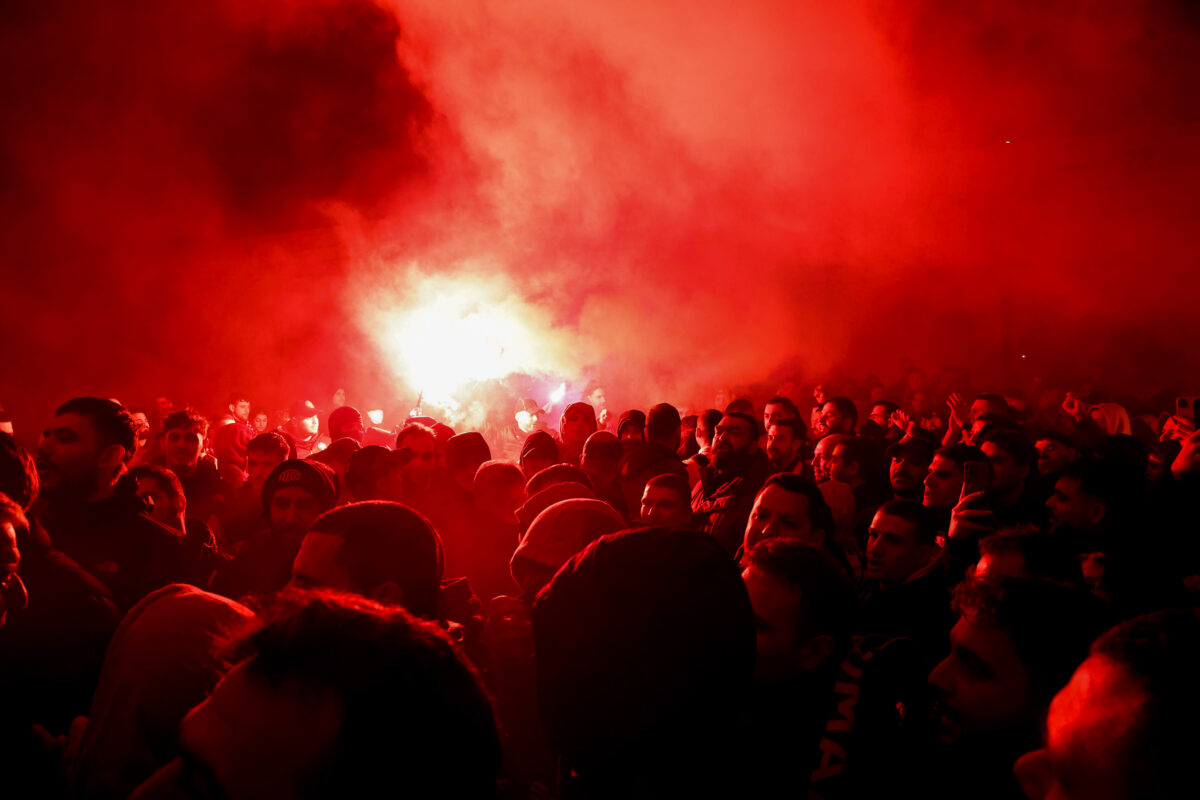 ΠΑΟΚ - ΟΦΗ: Επικές εικόνες από τους οπαδούς των Κρητικών στο πλοίο προς Πειραιά