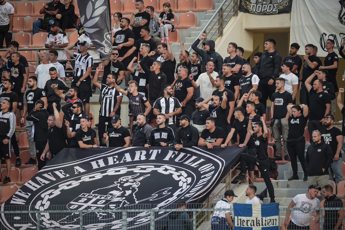 ΟΦΗ: Προπόνηση με οπαδούς πριν φύγει για Βόλο και τον τελικό του Κυπέλλου Ελλάδας Betsson με τον ΠΑΟΚ