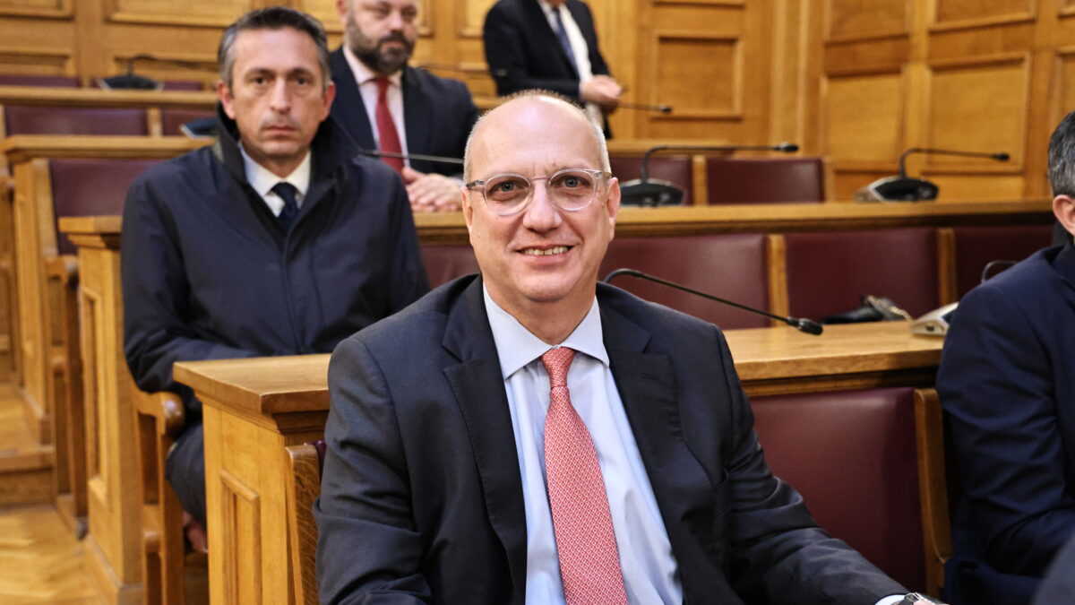 O Γιάννης Οικονόμου είναι ένας από τους 5 βουλευτές που υπογράφουν την επιστολή