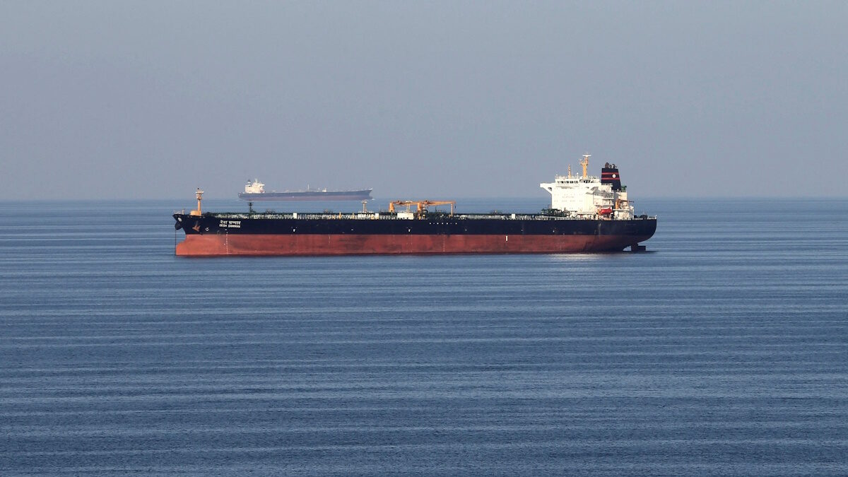 FILE PHOTO: Oil tankers pass through the Strait of Hormuz, December 21, 2018. REUTERS/Hamad I Mohammed/File Photo