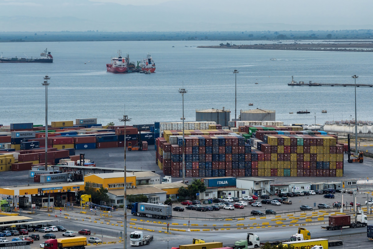 ΟΛΘ: Αυξημένα έσοδα και διακίνηση εμπορευματοκιβωτίων σε επίπεδα ρεκόρ το 2025