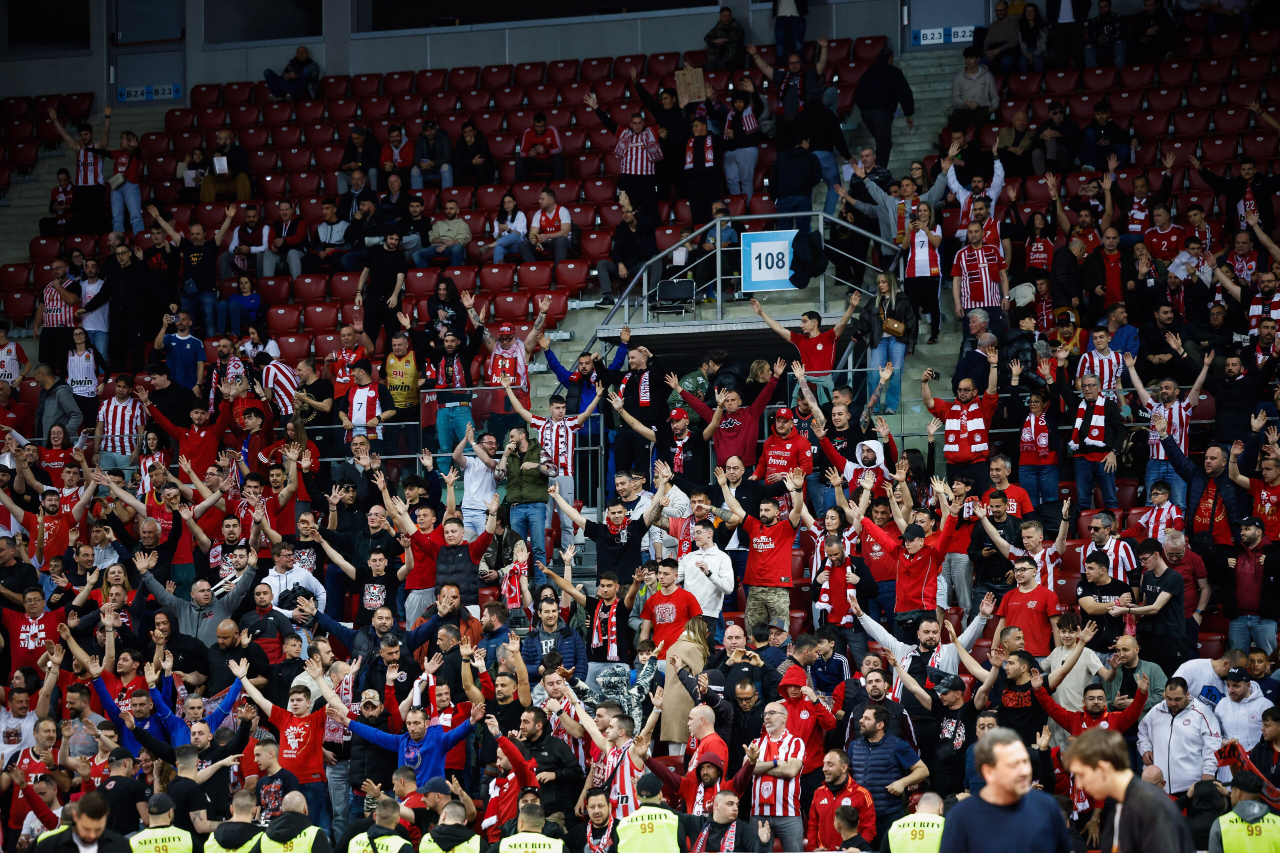 EUROLEAGUE 2025-2026 / ×ÁÐÏÅË ÔÅË ÁÂÉ – ÏÓÖÐ Οι φίλοι του Ολυμπιακού στη Σόφια/ EUROKINISSI