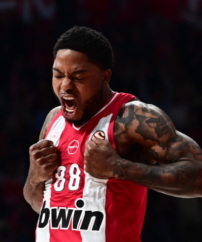 Ο Ταϊρίκ Τζόουνς