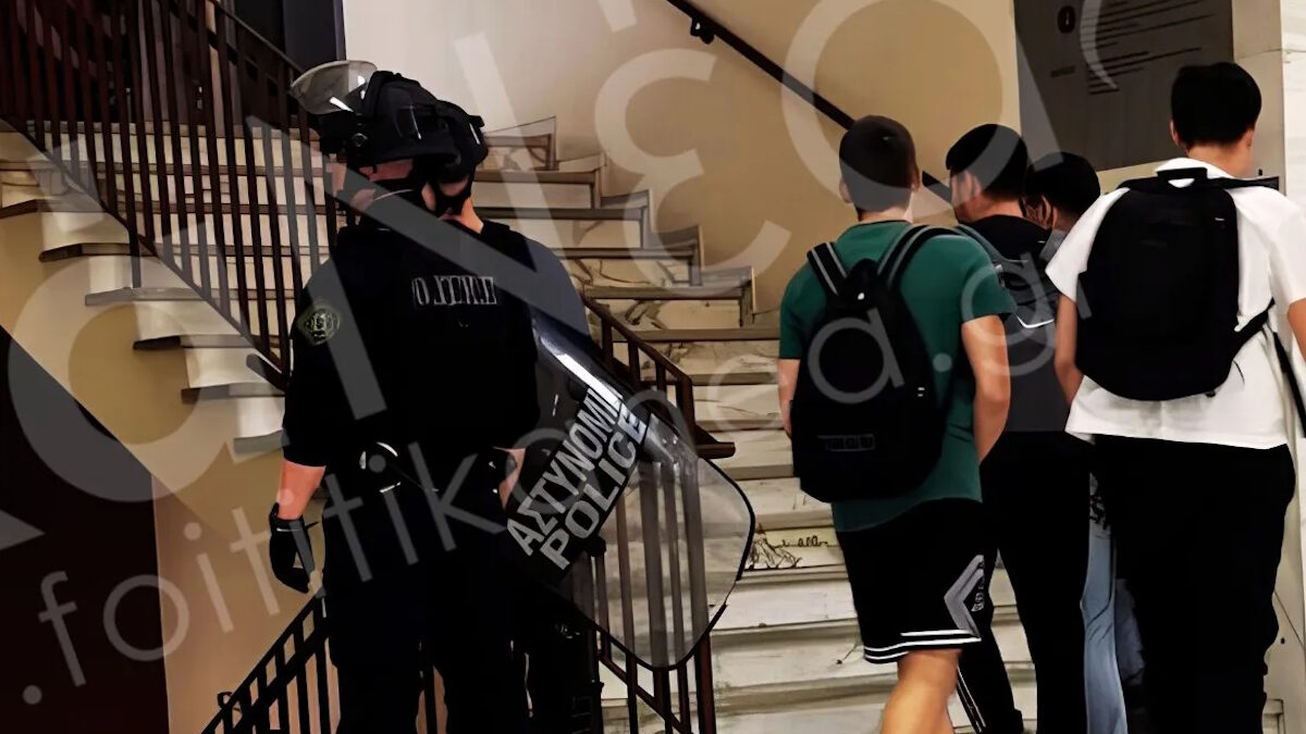 Βανδαλισμοί εντός του Οικονομικού Πανεπιστημίου Αθηνών εν ώρα μαθημάτων