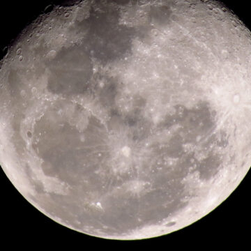 April 5, 2026, Guarulhos, Sao Paulo, Brazil: Moon April 5st, 2026 In the coming hours, NASA's Artemis II Mission with four astronauts to lunar orbit aboard the Orion spacecraft, the forecast for the Moon's orbit is on Monday, April 6. (Credit Image: © Saulo Dias/ZUMA Press Wire)