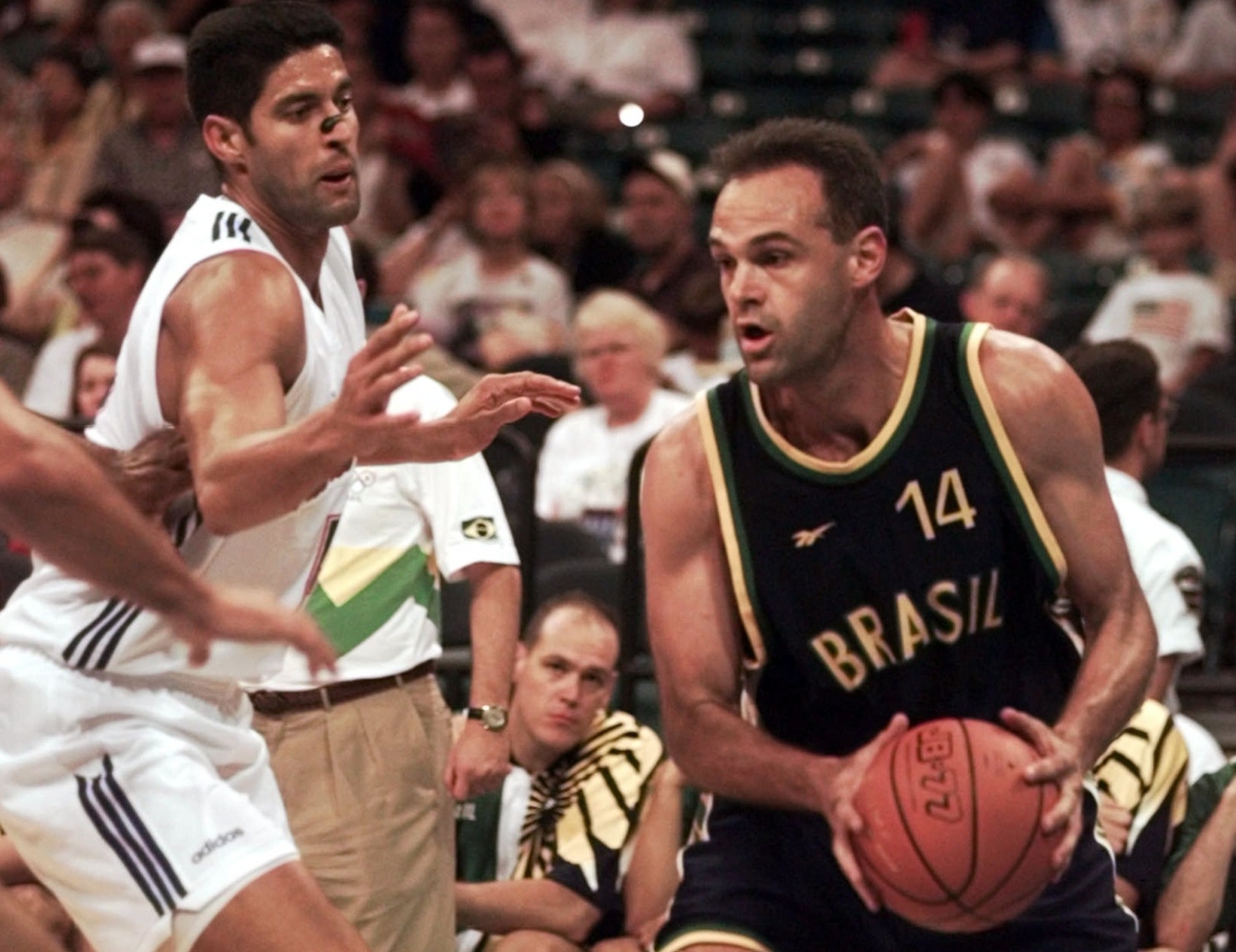 Ο Νίκος Γκάλης αποχαιρέτησε τον Όσκαρ Σμιντ: «Μοναδικός στο είδος του»