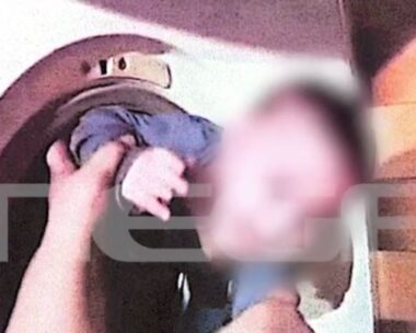 Καρέ από το βίντεο που δείχνει τον Παναγιωτάκη μέσα στο πλυντήριο