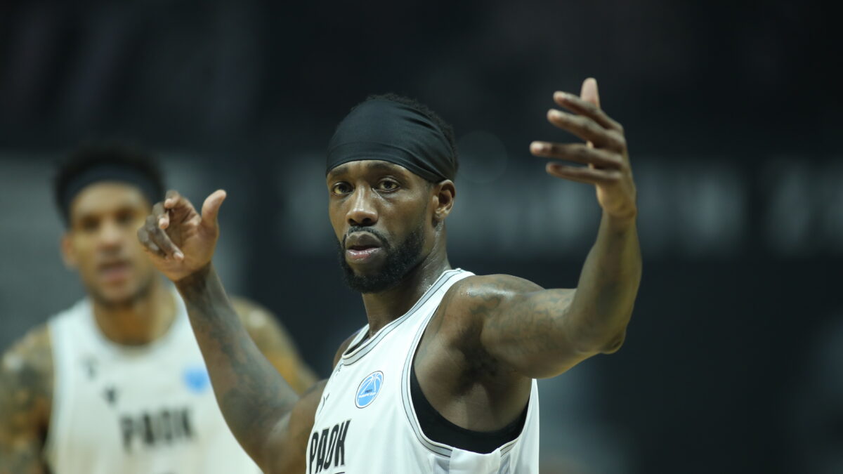 Ο Πατ Μπέβερλι