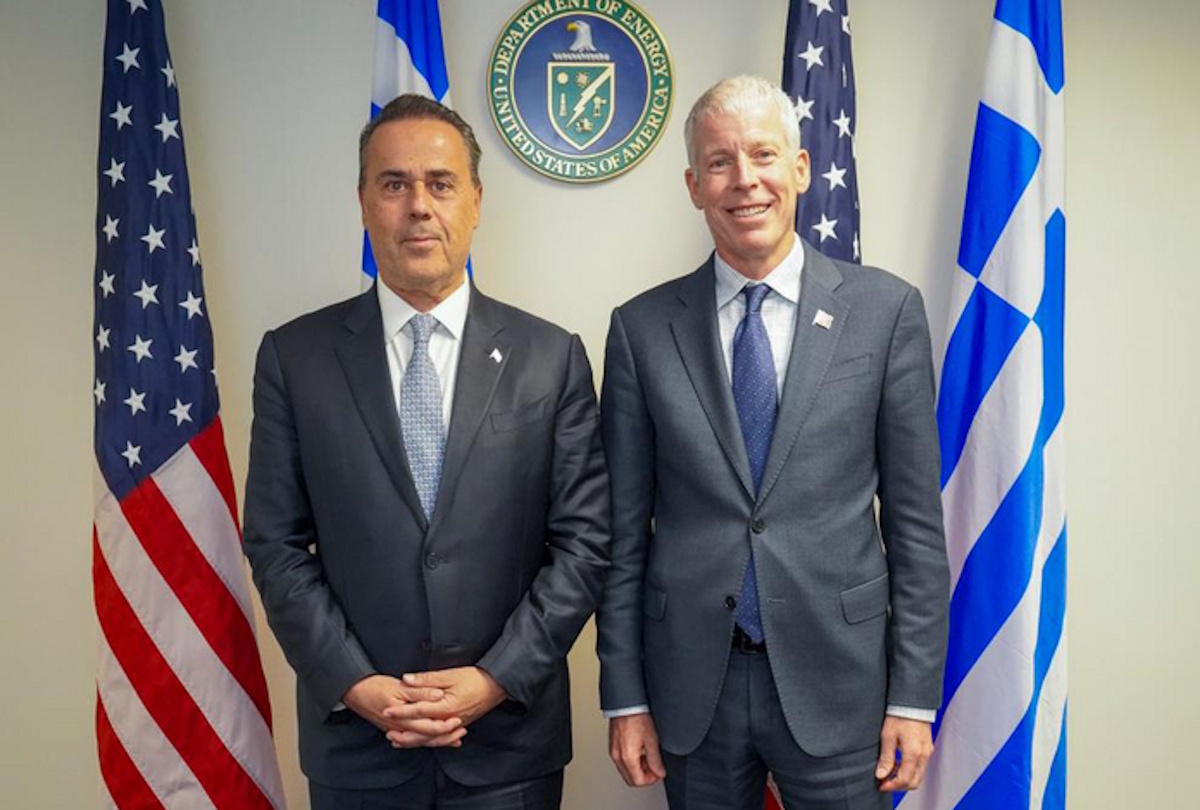 Τετ-α-τετ Παπασταύρου με Ράιτ για γεώτρηση, Κάθετο Διάδρομο και πρωτοβουλία 3+1