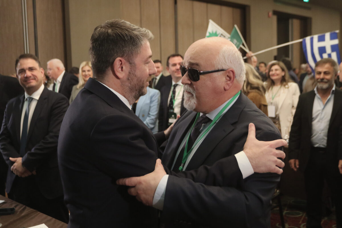 ΠΑΣΟΚ: Το παρασκήνιο της επιλογής γραμματέα - Οι κινήσεις Ανδρουλάκη πριν την κάλπη