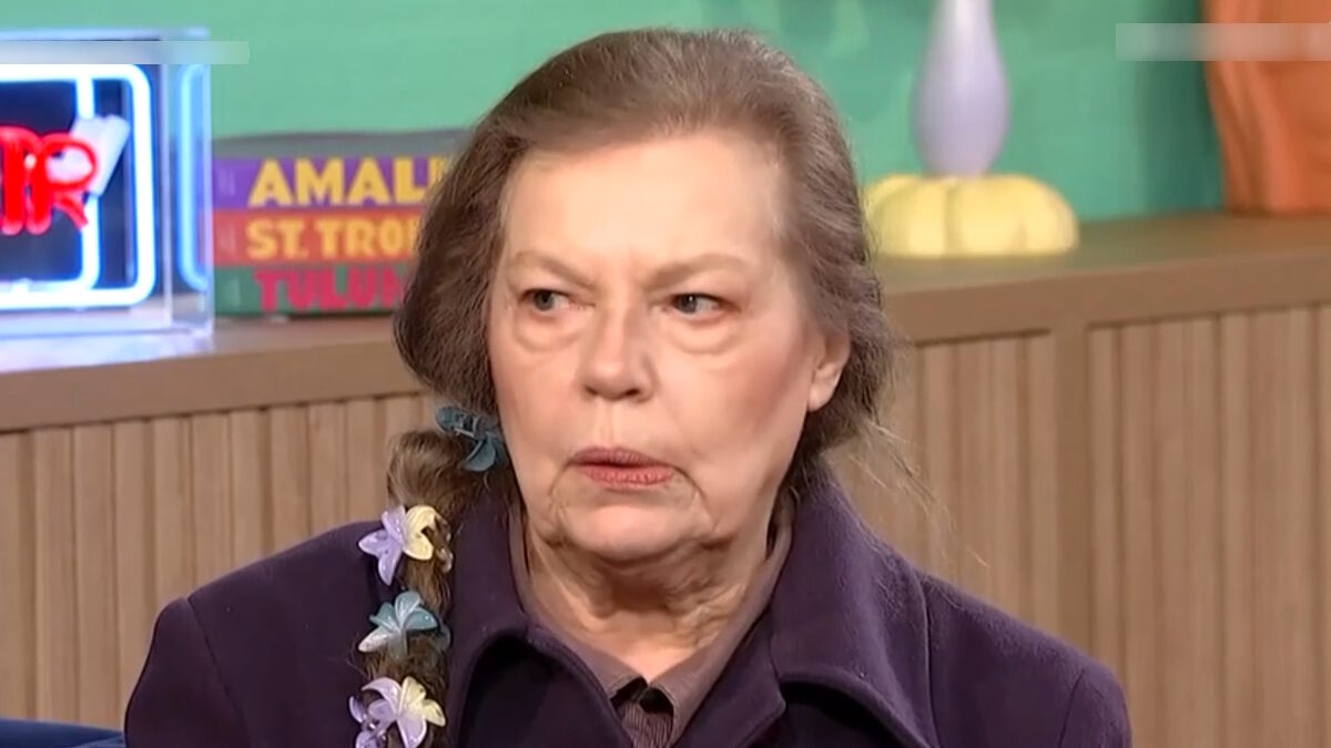 Η Ρούλα Πατεράκη